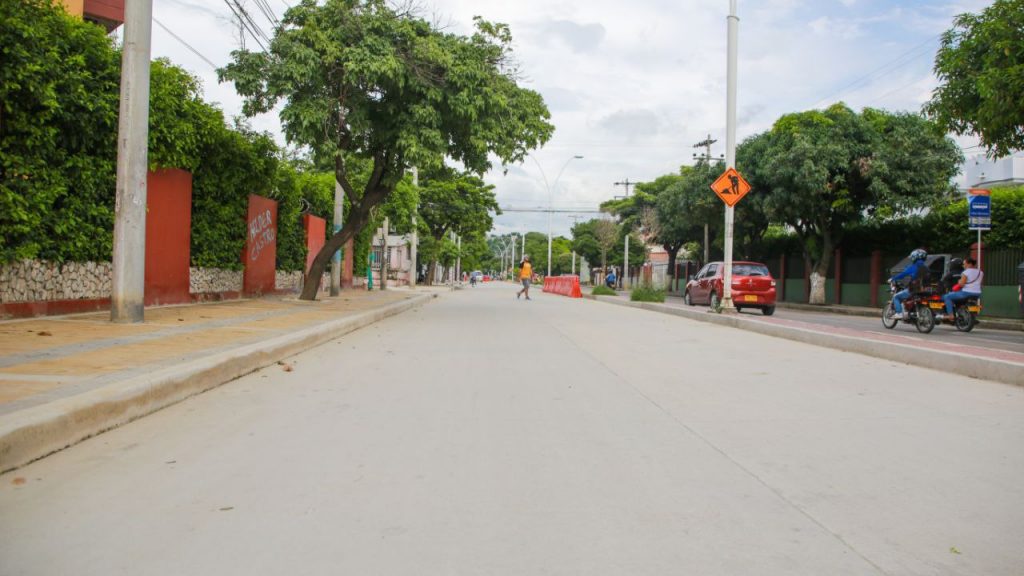 Veeduría ciudadana inspecciona avances en las obras de la Av Del Río