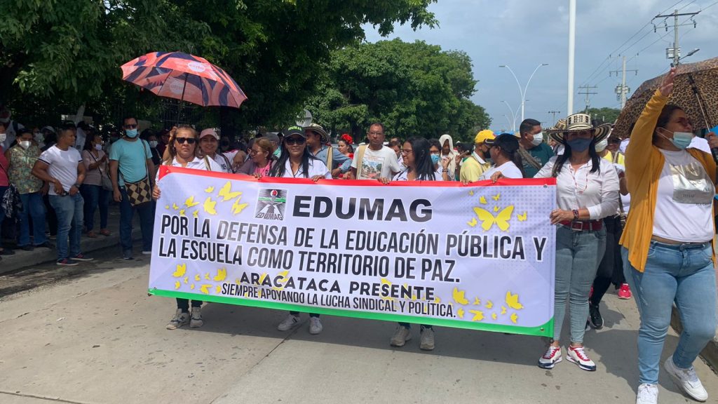 Maestros protestaron por incumplimientos en salud y educación Santa