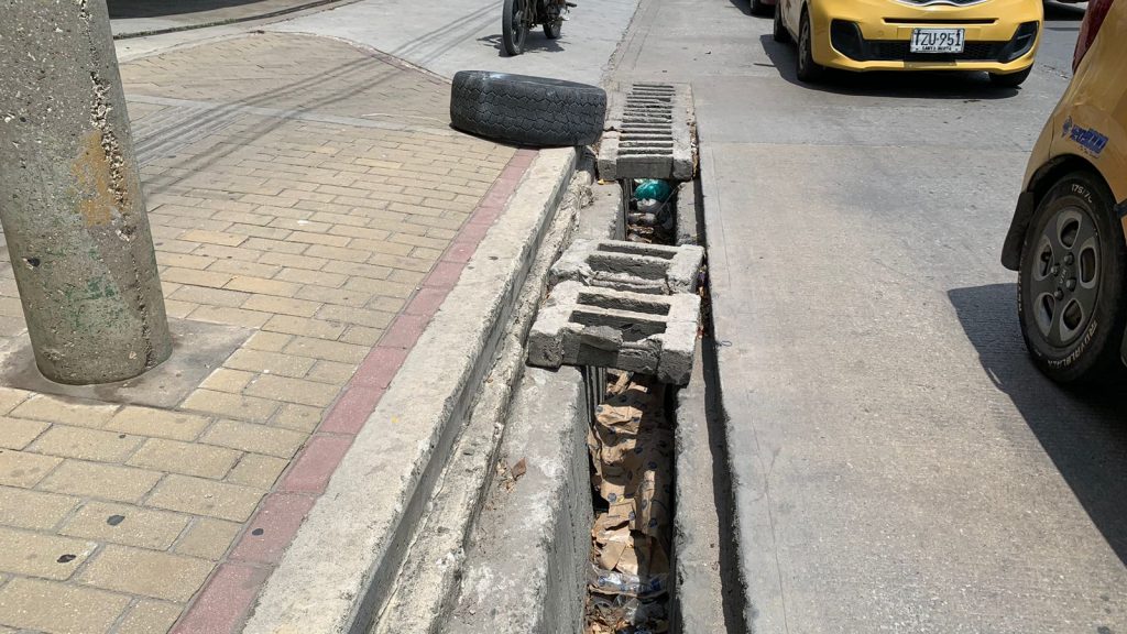 Canal Se Ha Convertido En Una Trampa Mortal Para Conductores En La Av