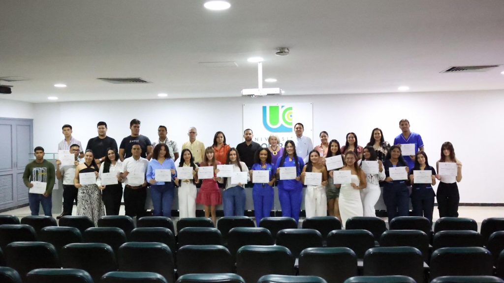 La Ucc Reconoce Con Excelencia Acad Mica Destacada A Sus Estudiantes