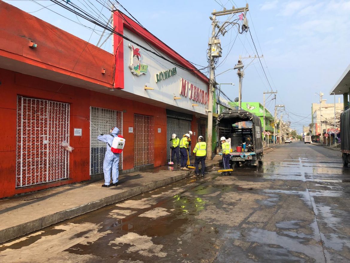 Realizan jornada de limpieza y desinfección en el Mercado - Santa Marta ...