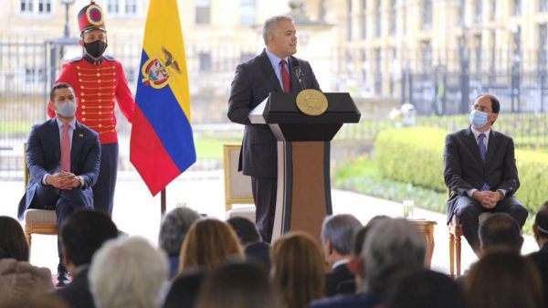 El Presidente Iván Duque durante la sanción de la Ley. Foto: Minhacienda