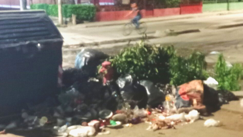 Continúa la acumulación de basuras en Santa Marta - Santa Marta Al Día