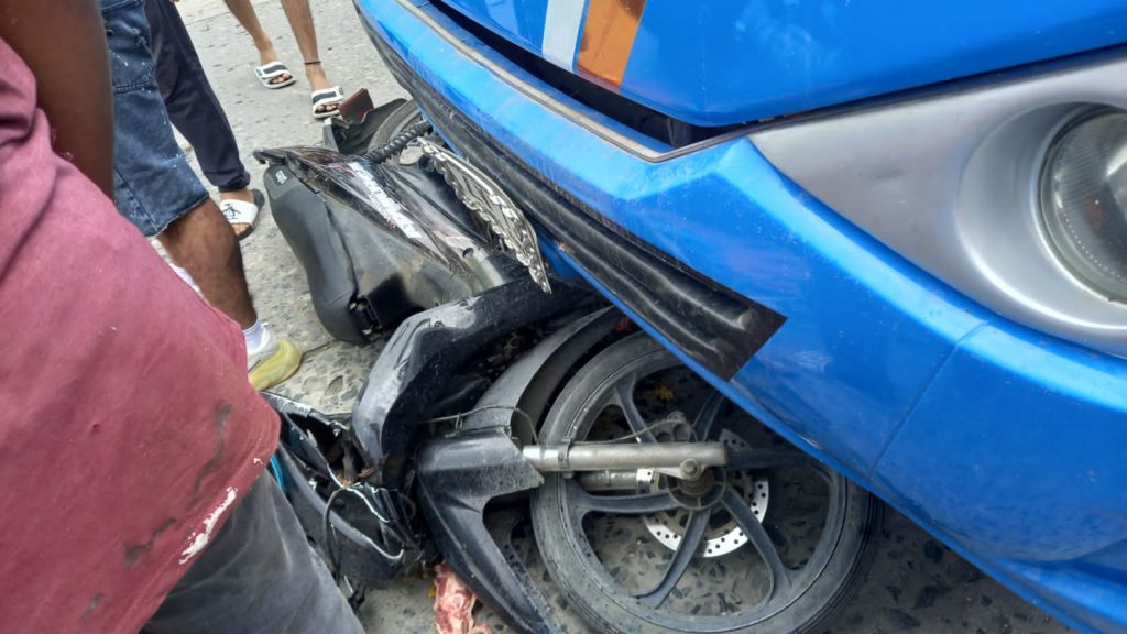 Herido de gravedad motociclista arrollado por conductor de bus que se ...
