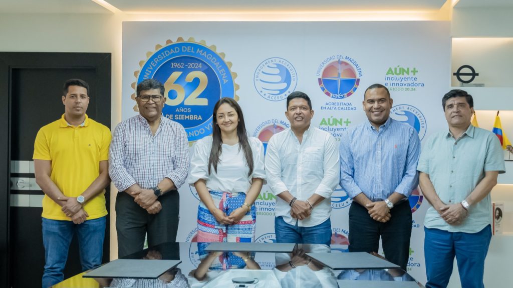 Mintic y Secretaría de Educación entregan laboratorios de innovación en